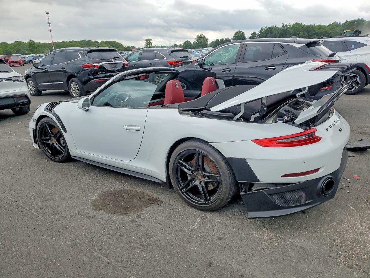 2018 Porsche 911 Carrera - Фото 2