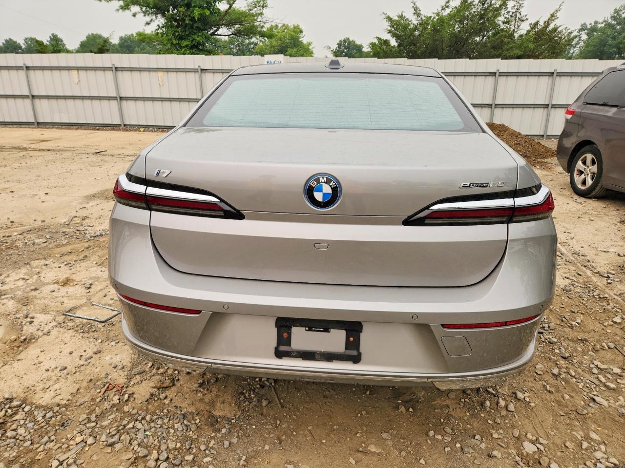 2025 BMW I7 Edrive50 - Image 6