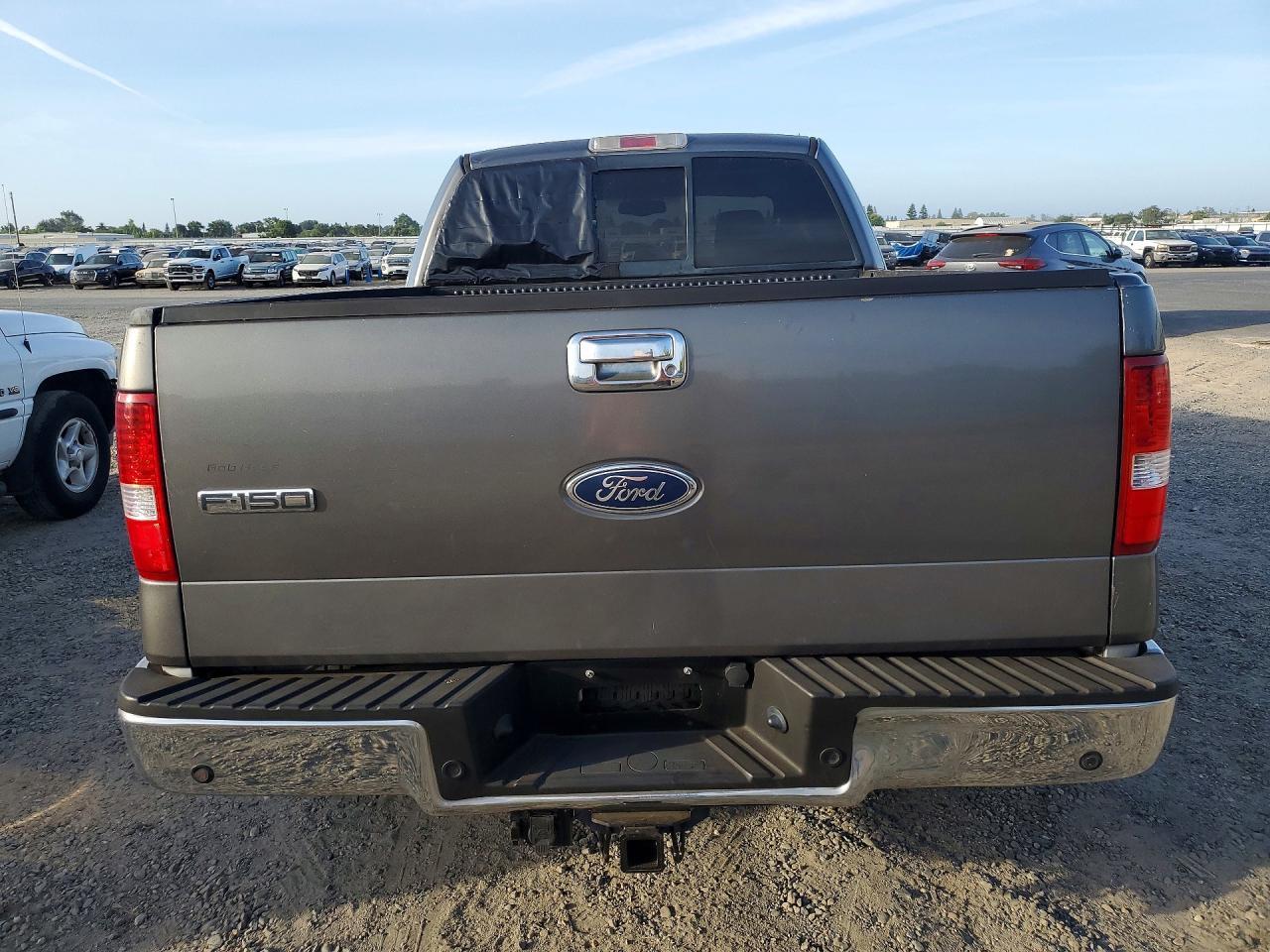 2005 Ford F150 - Image 6