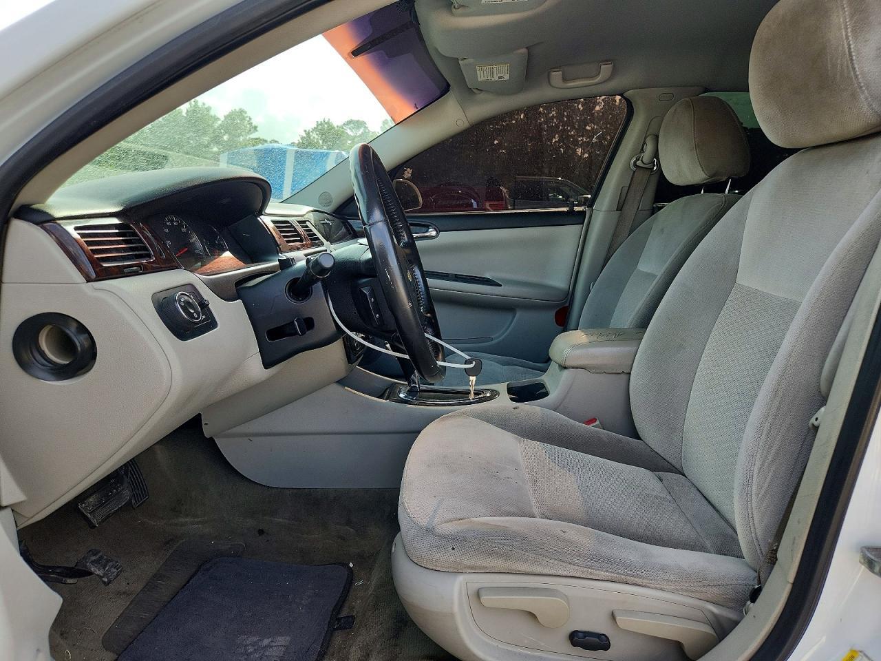 2012 Chevrolet Impala Lt - Image 7