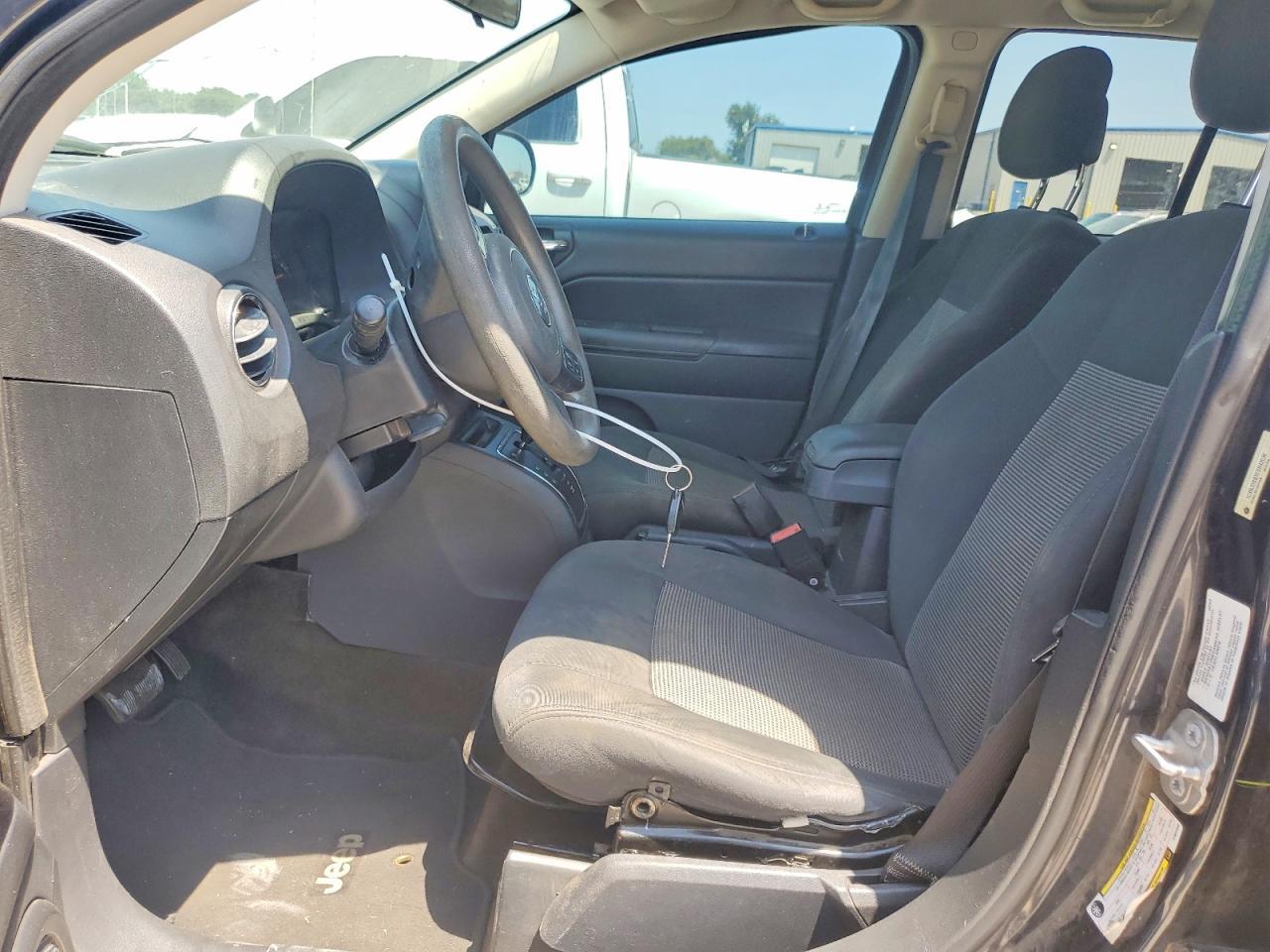 2014 Jeep Compass Sport - Image 7