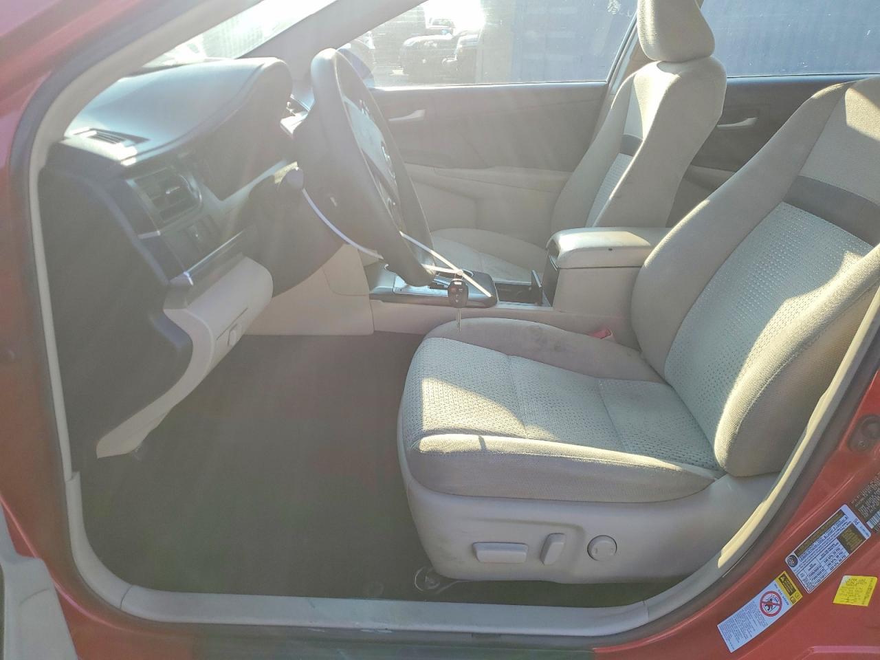 2014 Toyota Camry Le - Фото 7