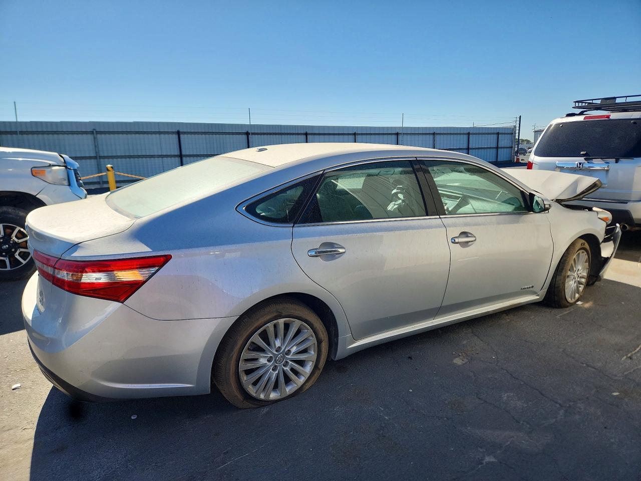 2013 Toyota Avalon Hybrid Xle Touring - Фото 3