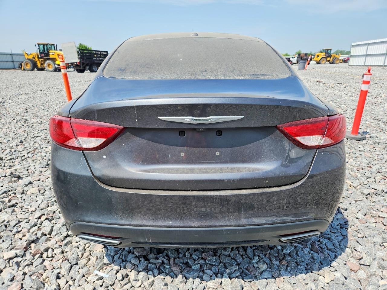 2015 Chrysler 200 S - Фото 6