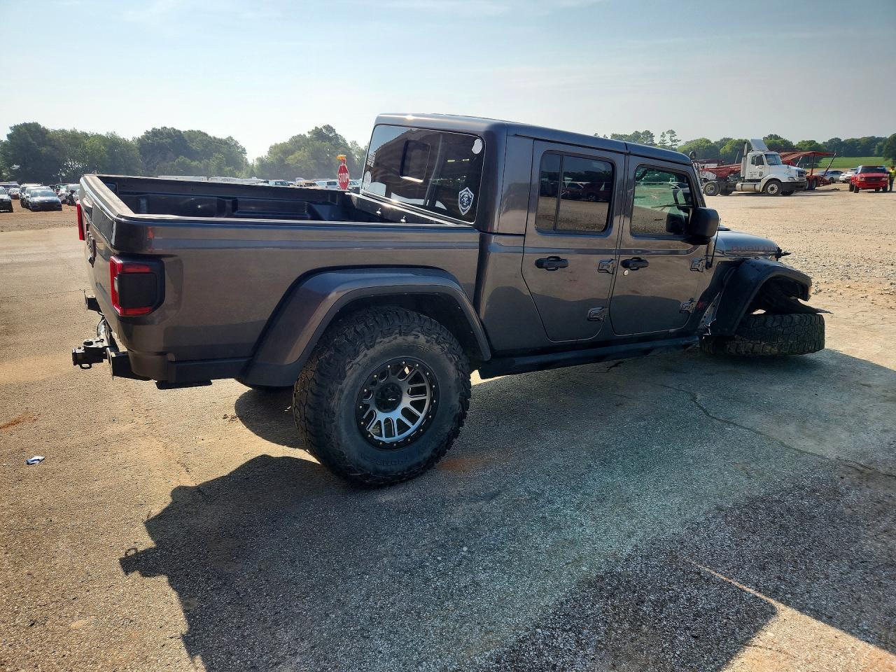 2022 Jeep Gladiator Rubicon - Image 3