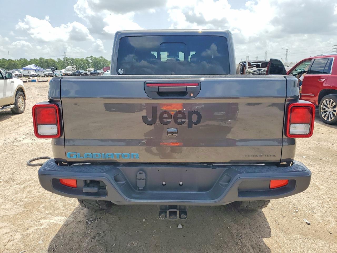 2025 Jeep Gladiator Sport - Image 6