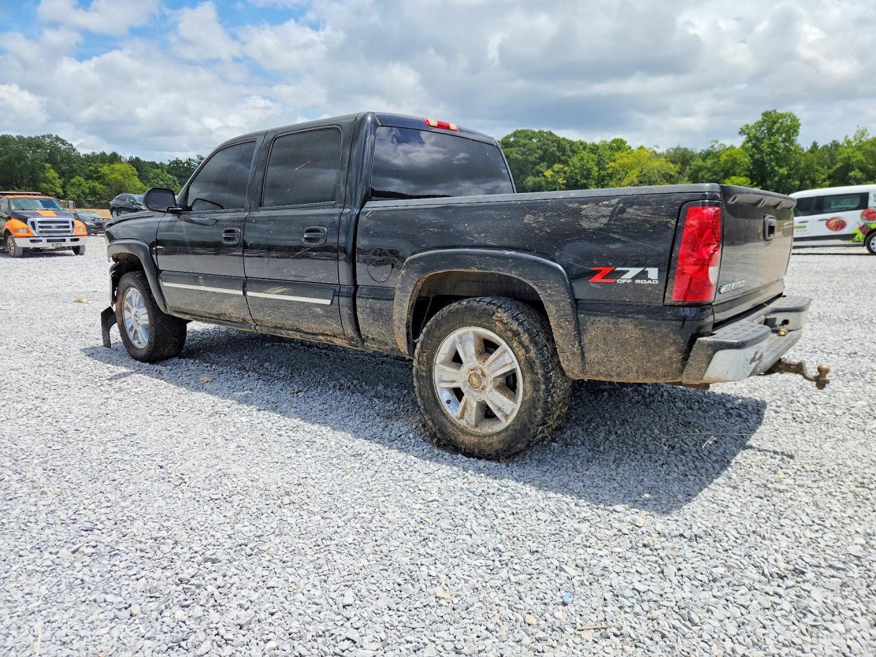 2007 Chevrolet Silverado K1500 Classic Crew Cab - Фото 2