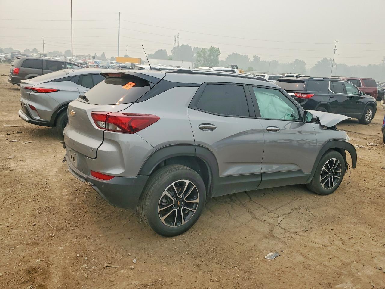 2025 Chevrolet Trailblazer Lt - Image 3