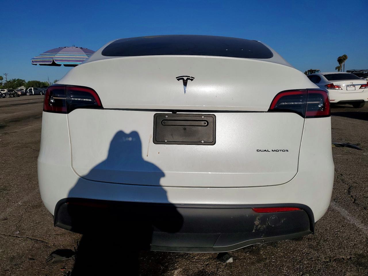 2023 Tesla Model Y - Фото 6