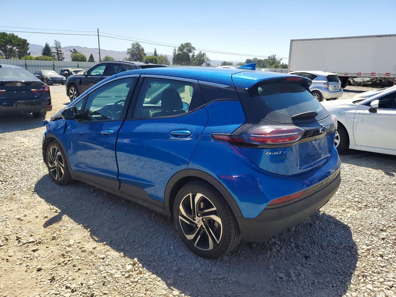 2022 Chevrolet Bolt Ev 2Lt - Image 2