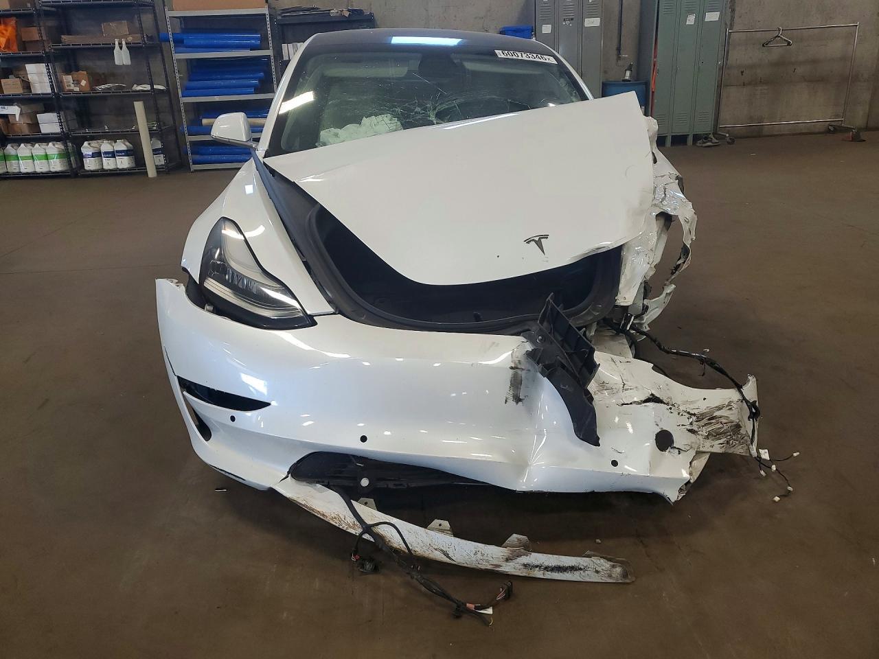 2020 Tesla Model 3 - Фото 5