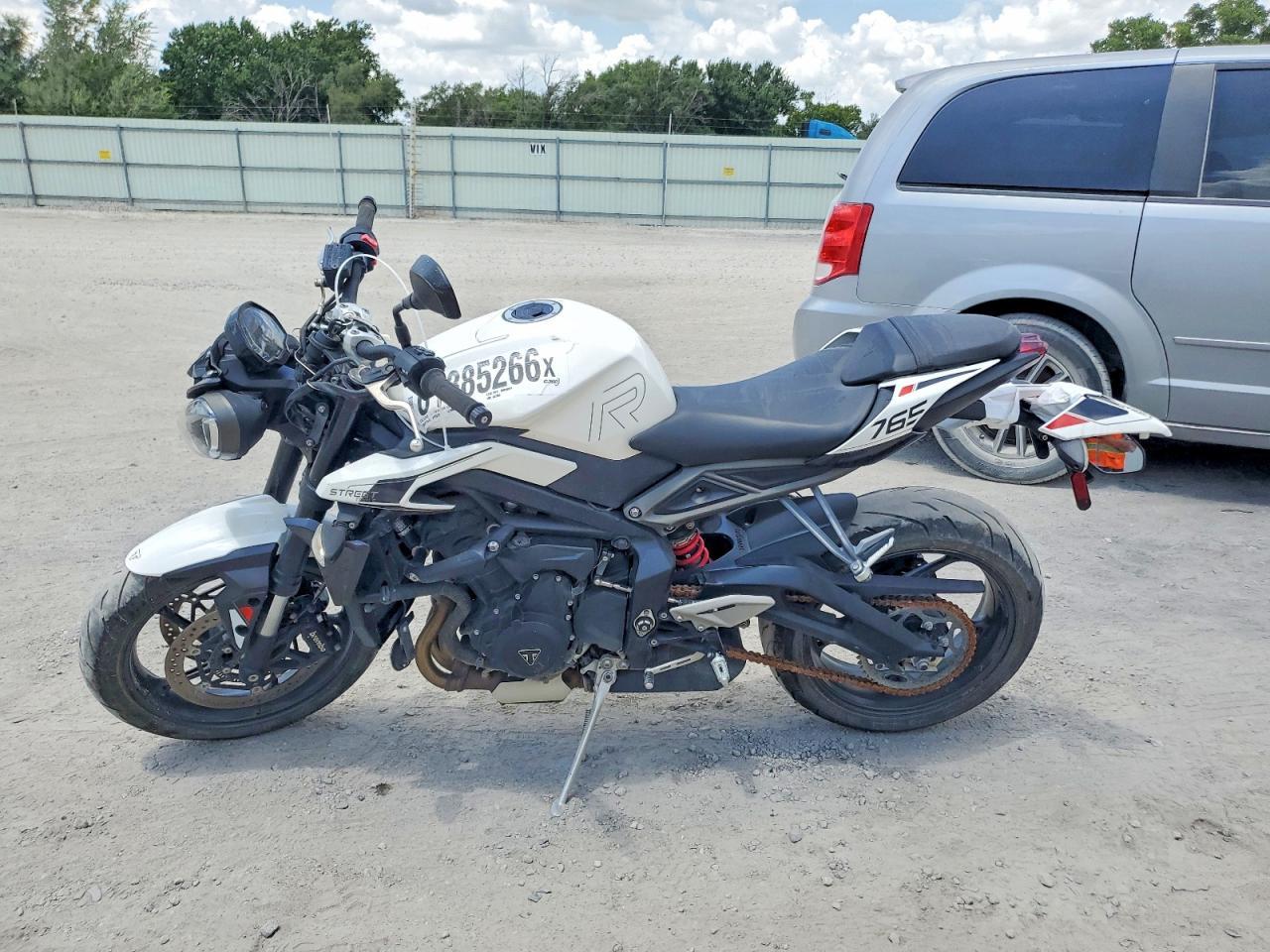 2024 Triumph Motorcycle Street Triple 765 R - Фото 3