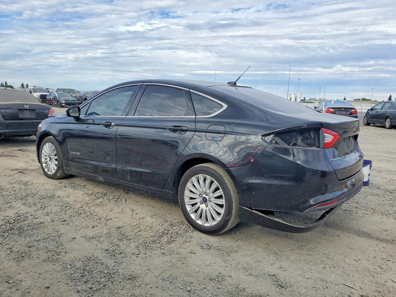2014 Ford Fusion Se Hybrid - Фото 2
