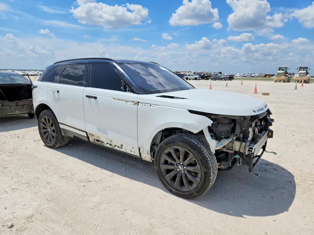 2019 Land Rover Range Rover Velar R-Dynamic Se - Image 4