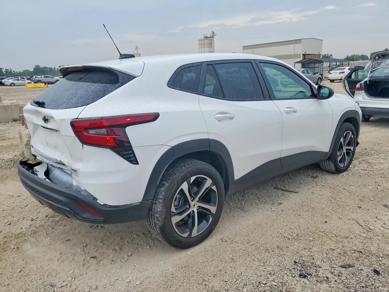 2024 Chevrolet Trax 1Rs - Фото 3