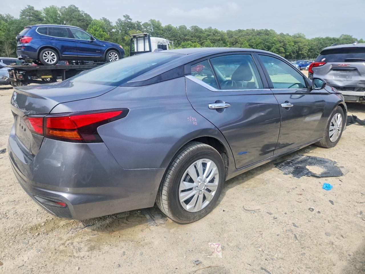 2020 Nissan Altima S - Фото 3