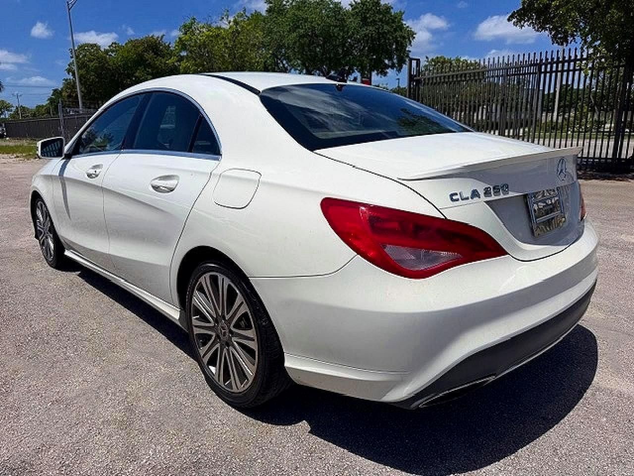 2018 Mercedes-Benz Cla 250 - Image 2