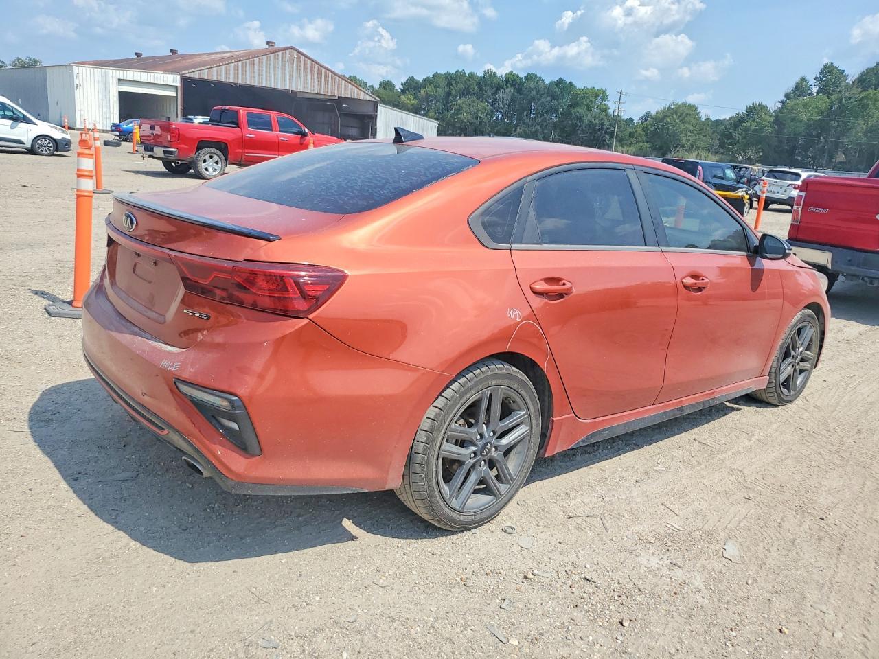 2020 Kia Forte Gt Line - Фото 3