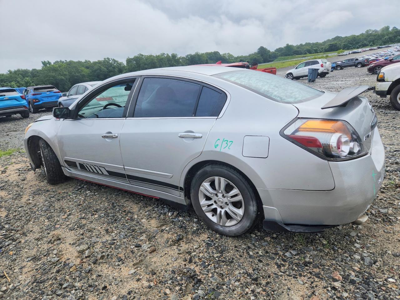 2011 Nissan Altima 2.5 - Фото 2