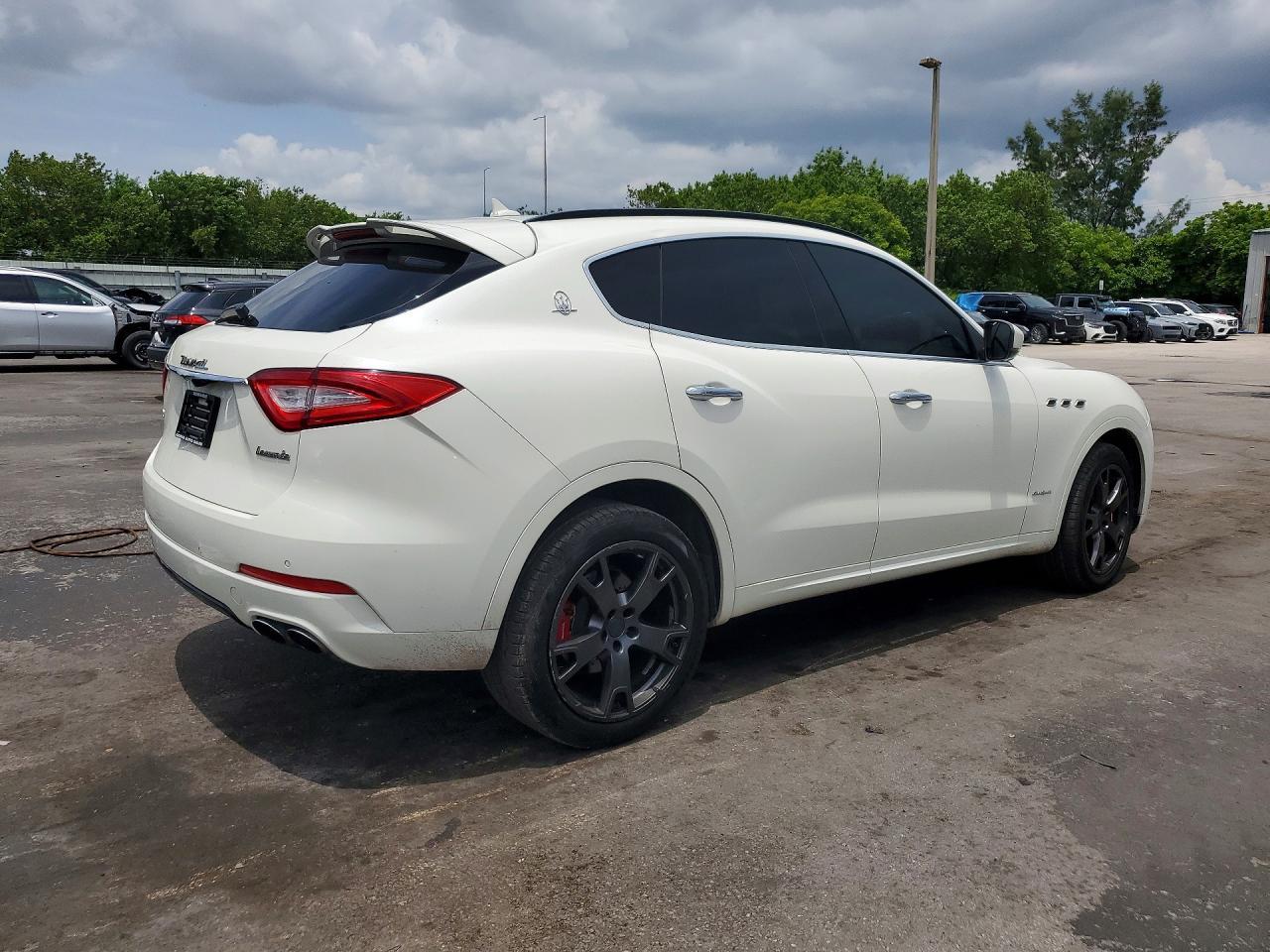 2018 Maserati Levante S Sport - Фото 3