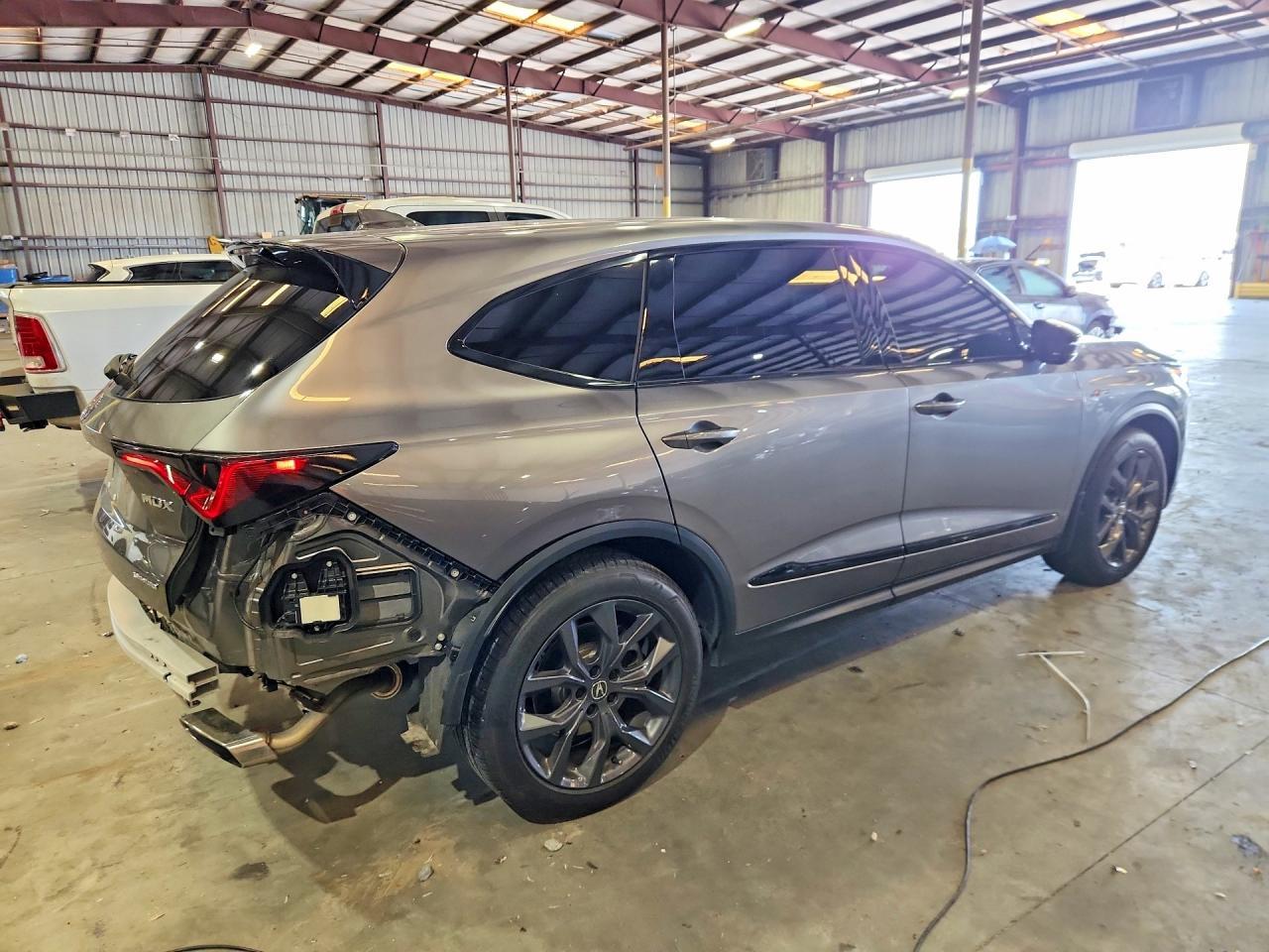 2023 Acura Mdx A-Spec - Image 3