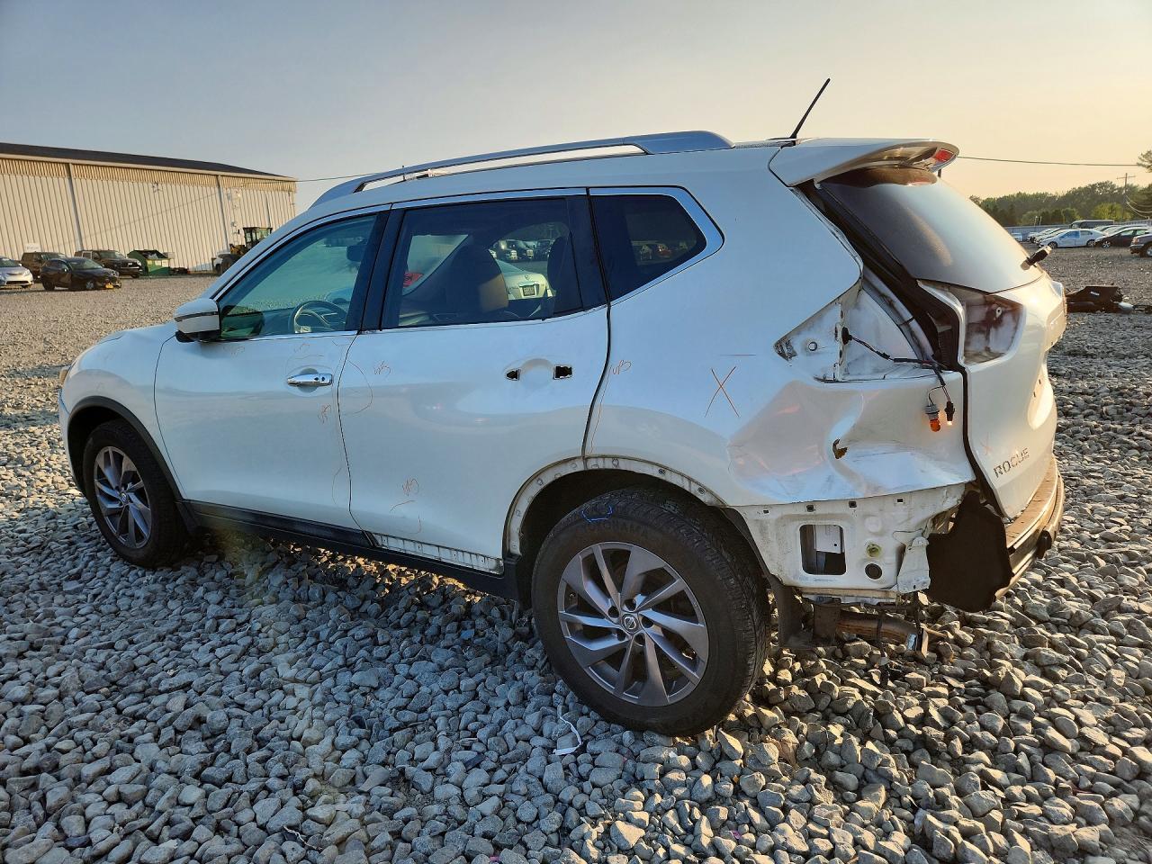 2016 Nissan Rogue Sl - Image 2