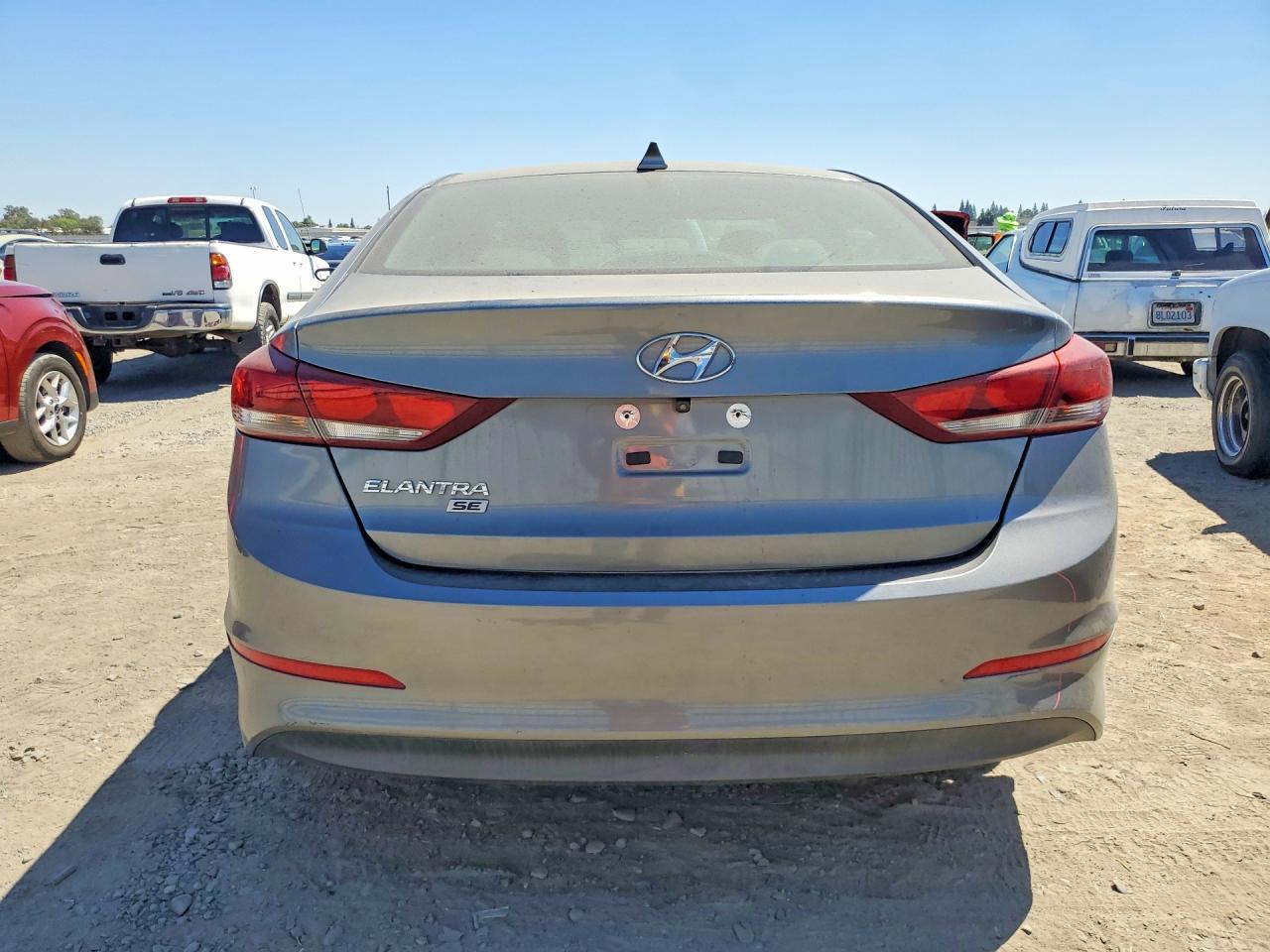 2017 Hyundai Elantra Se - Image 6