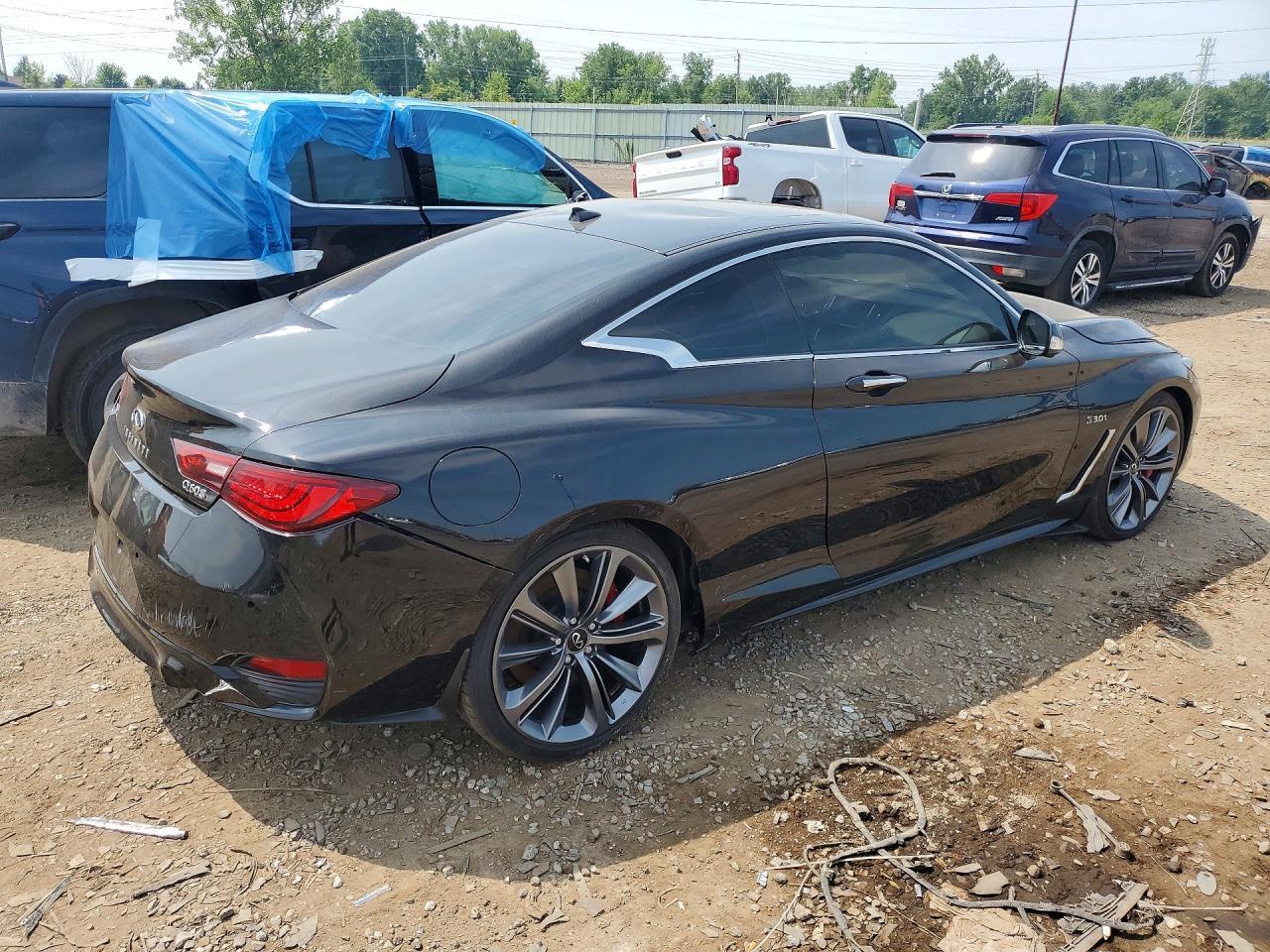 2020 Infiniti Q60 Red Sport 400 - Фото 3