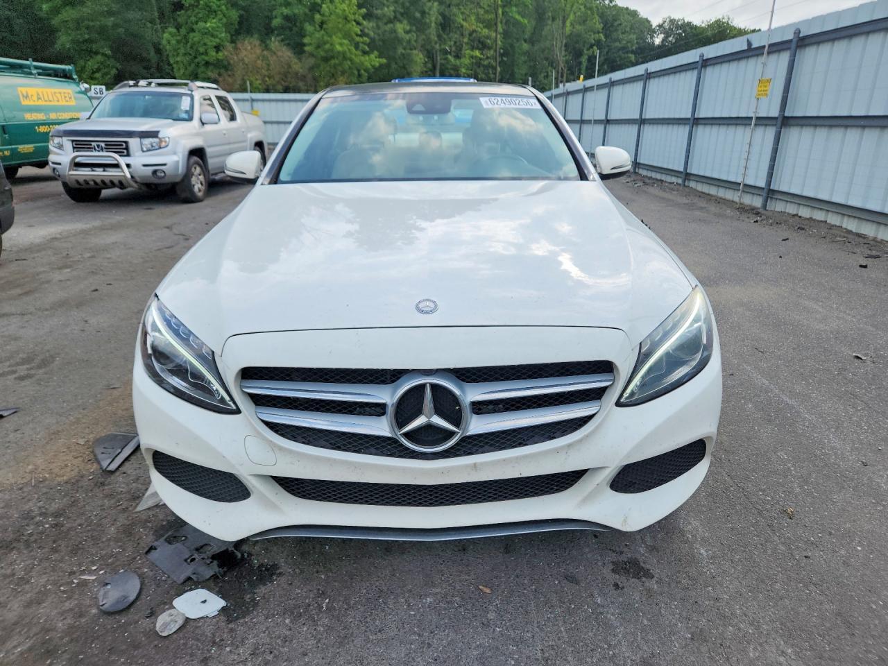 2016 Mercedes-Benz C 300 4Matic - Image 5