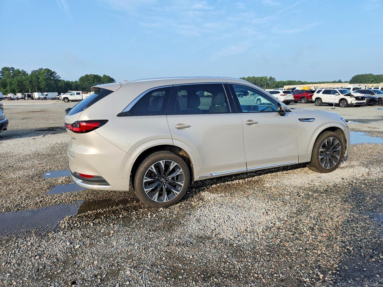 2024 Mazda Cx-90 Premium Plus - Image 3