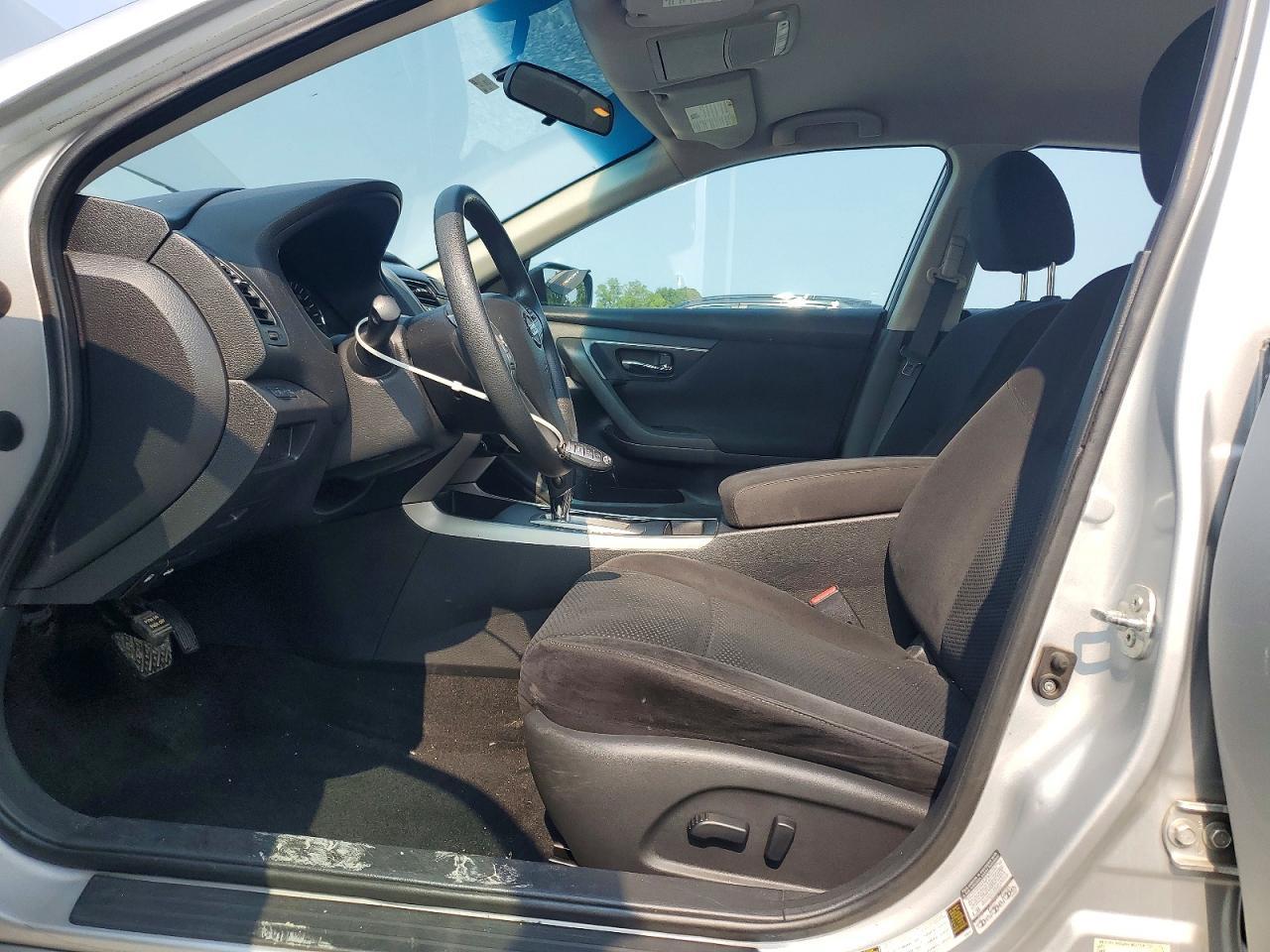 2015 Nissan Altima 2.5 S - Фото 7