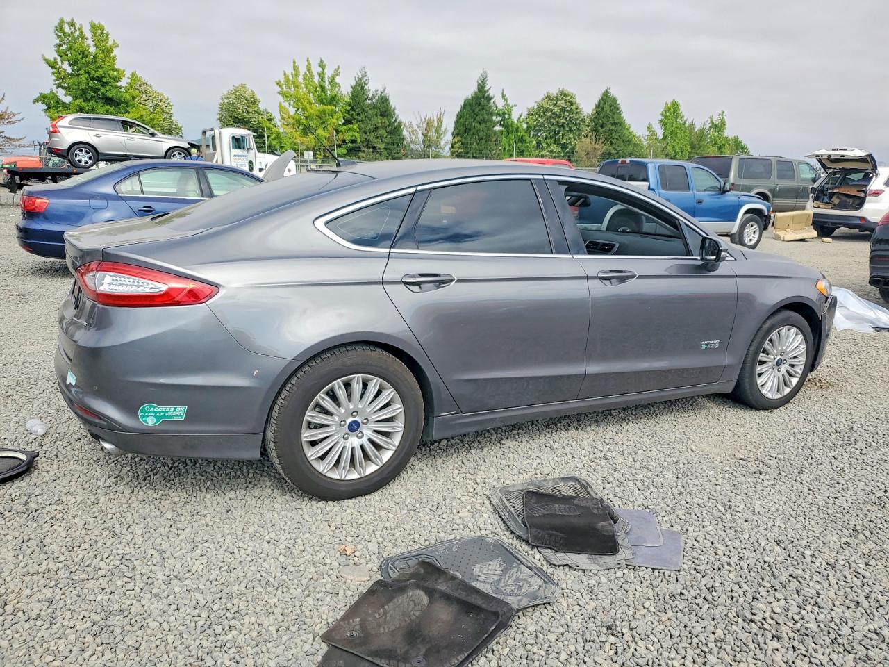 2014 Ford Fusion Se Phev - Image 3