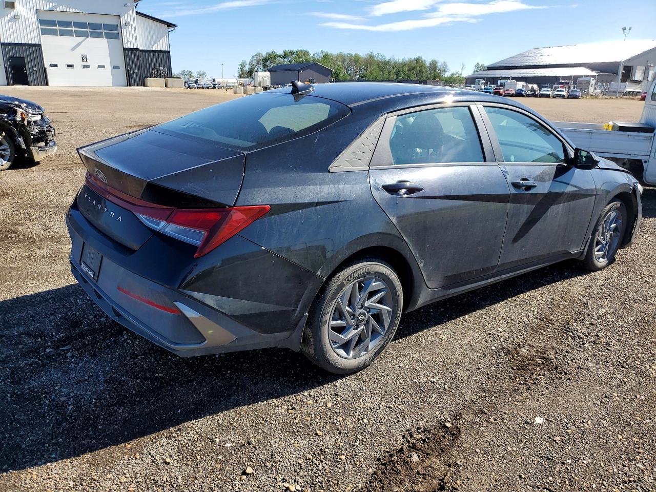 2025 Hyundai Elantra Sel Sport - Фото 3