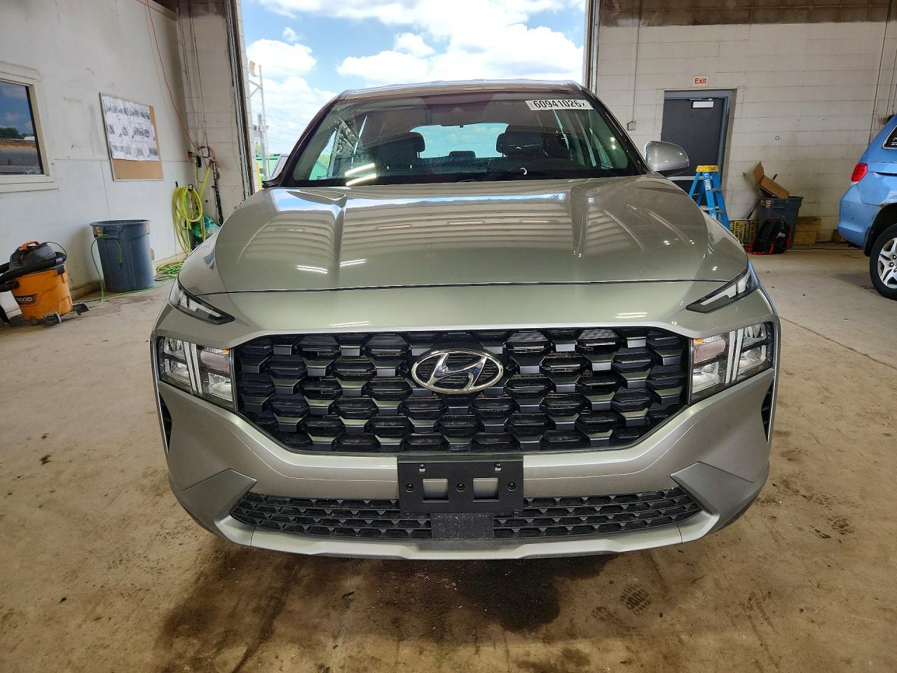 2021 Hyundai Santa Fe - Image 5