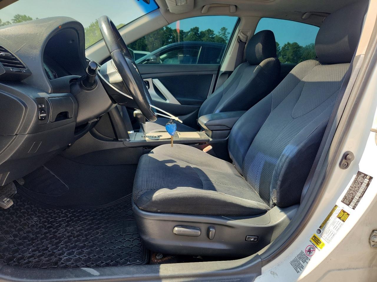 2008 Toyota Camry Se - Image 7