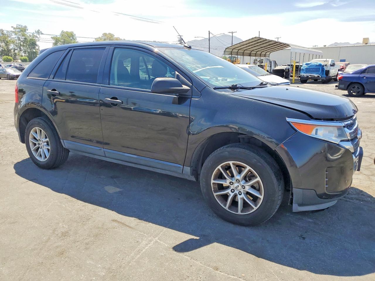 2014 Ford Edge Se - Image 4