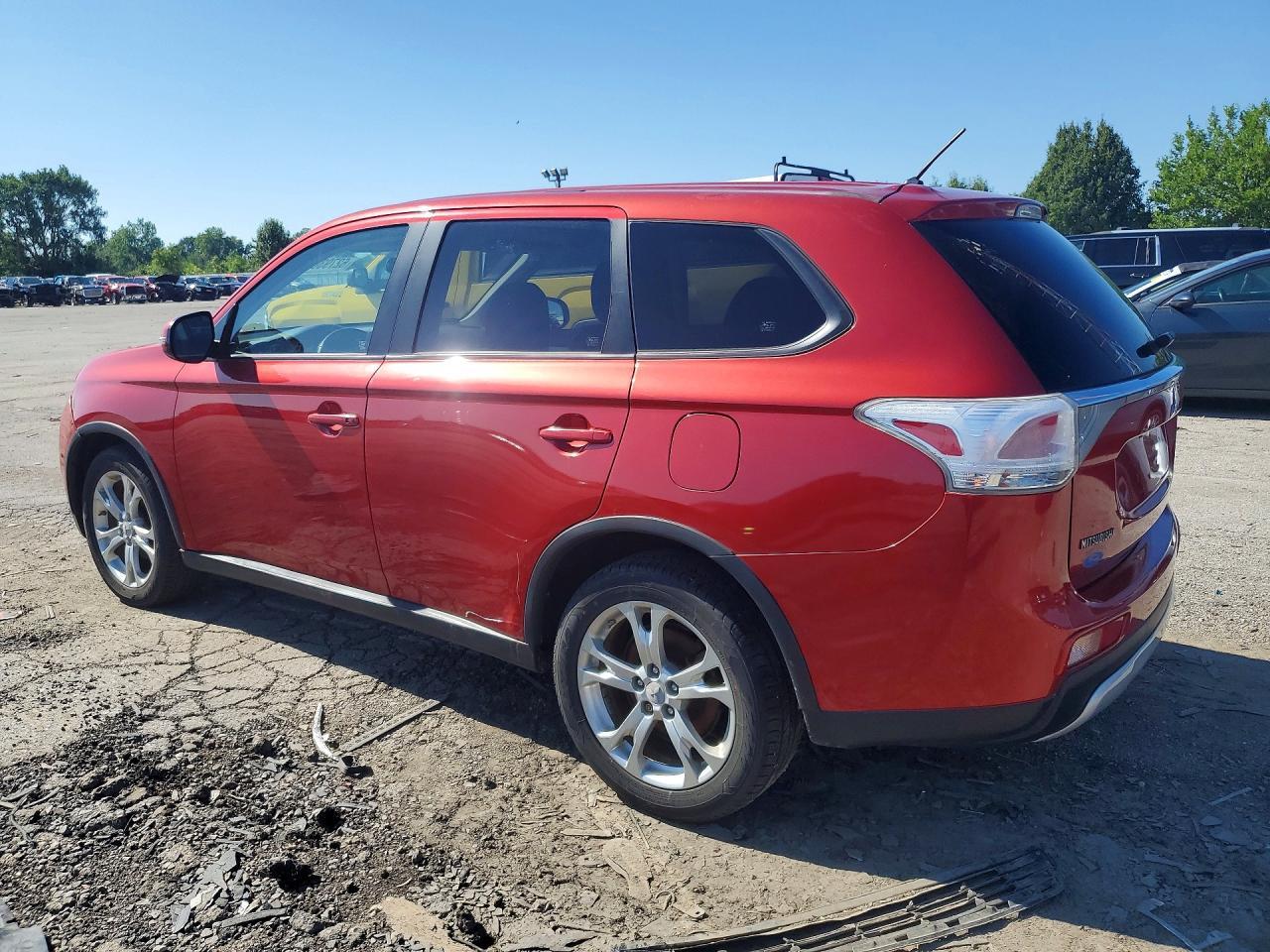 2015 Mitsubishi Outlander Se - Фото 2