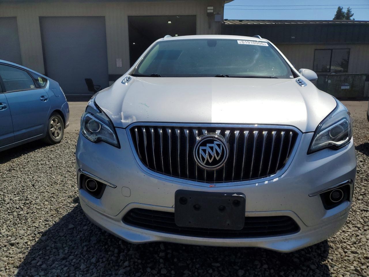 2017 Buick Envision Essence - Image 5