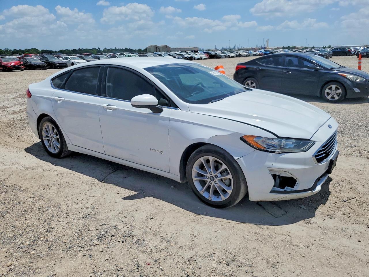 2019 Ford Fusion Se - Image 4