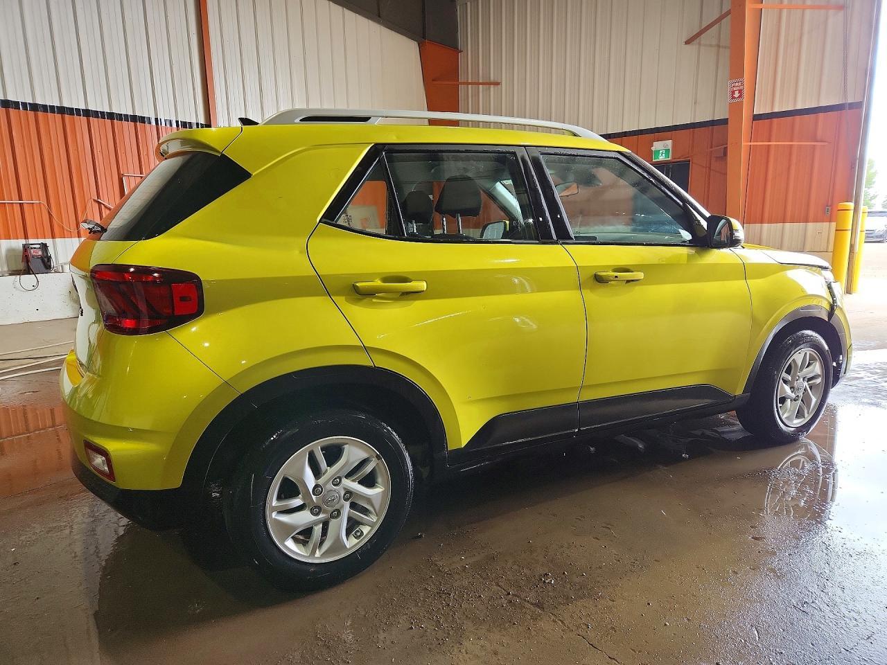 2020 Hyundai Venue Sel - Фото 3