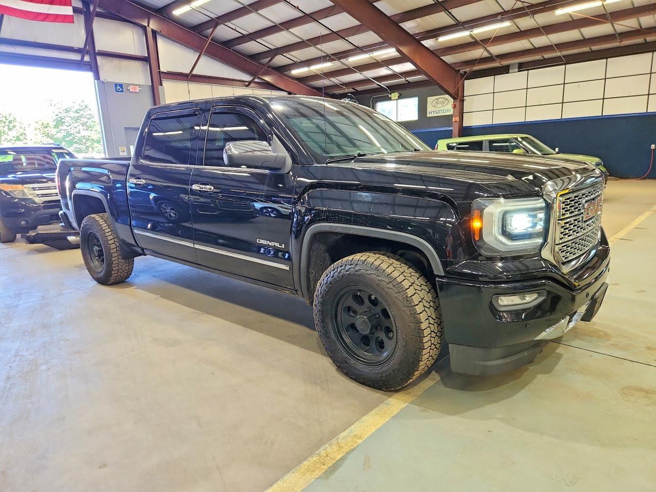 2016 GMC Sierra K1500 Denali - Image 4