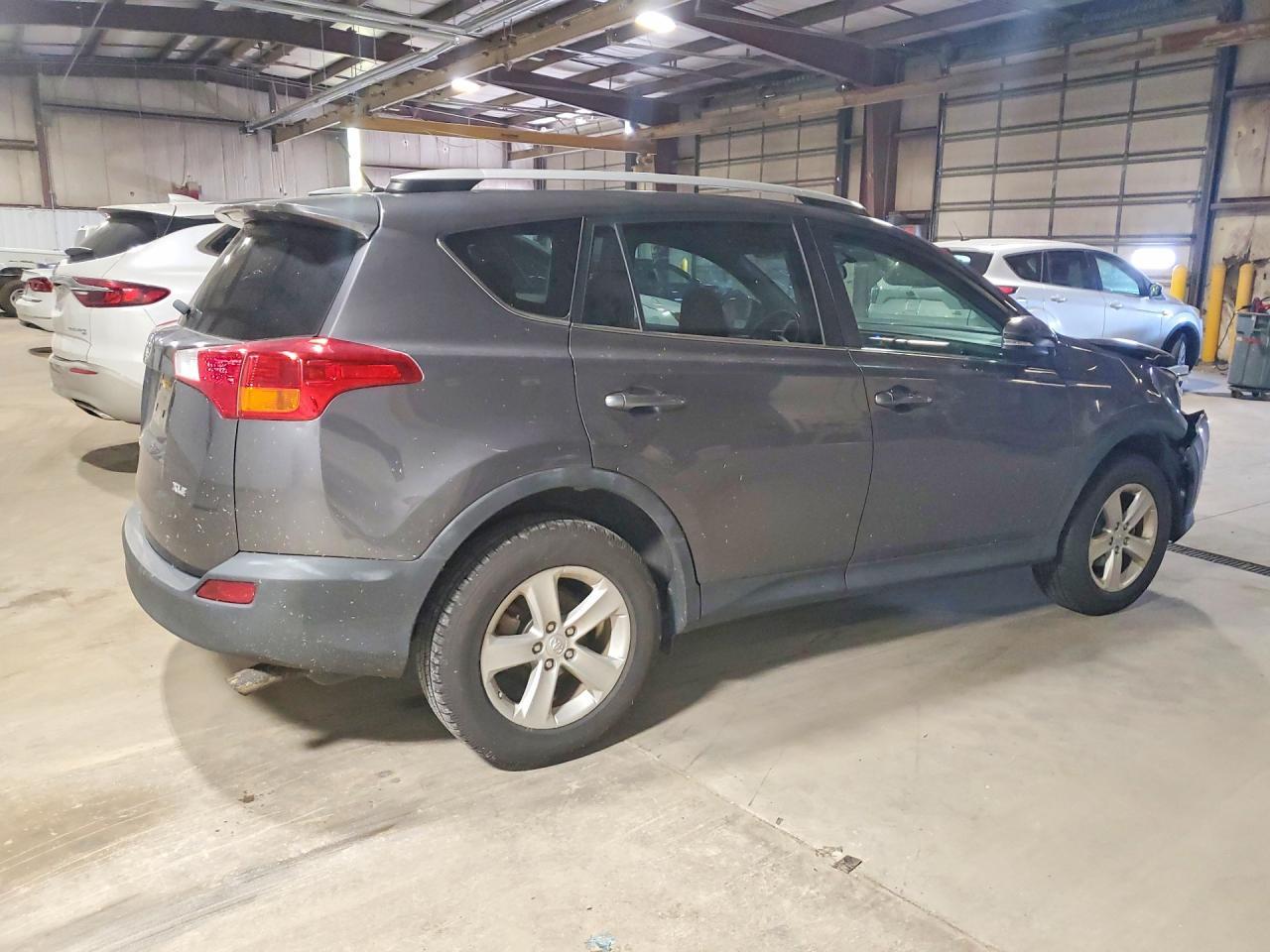2013 Toyota Rav4 Xle - Фото 3