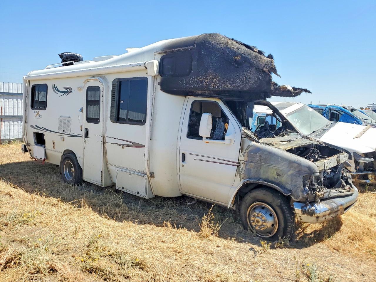 2005 Born Free Motor Coach Rv