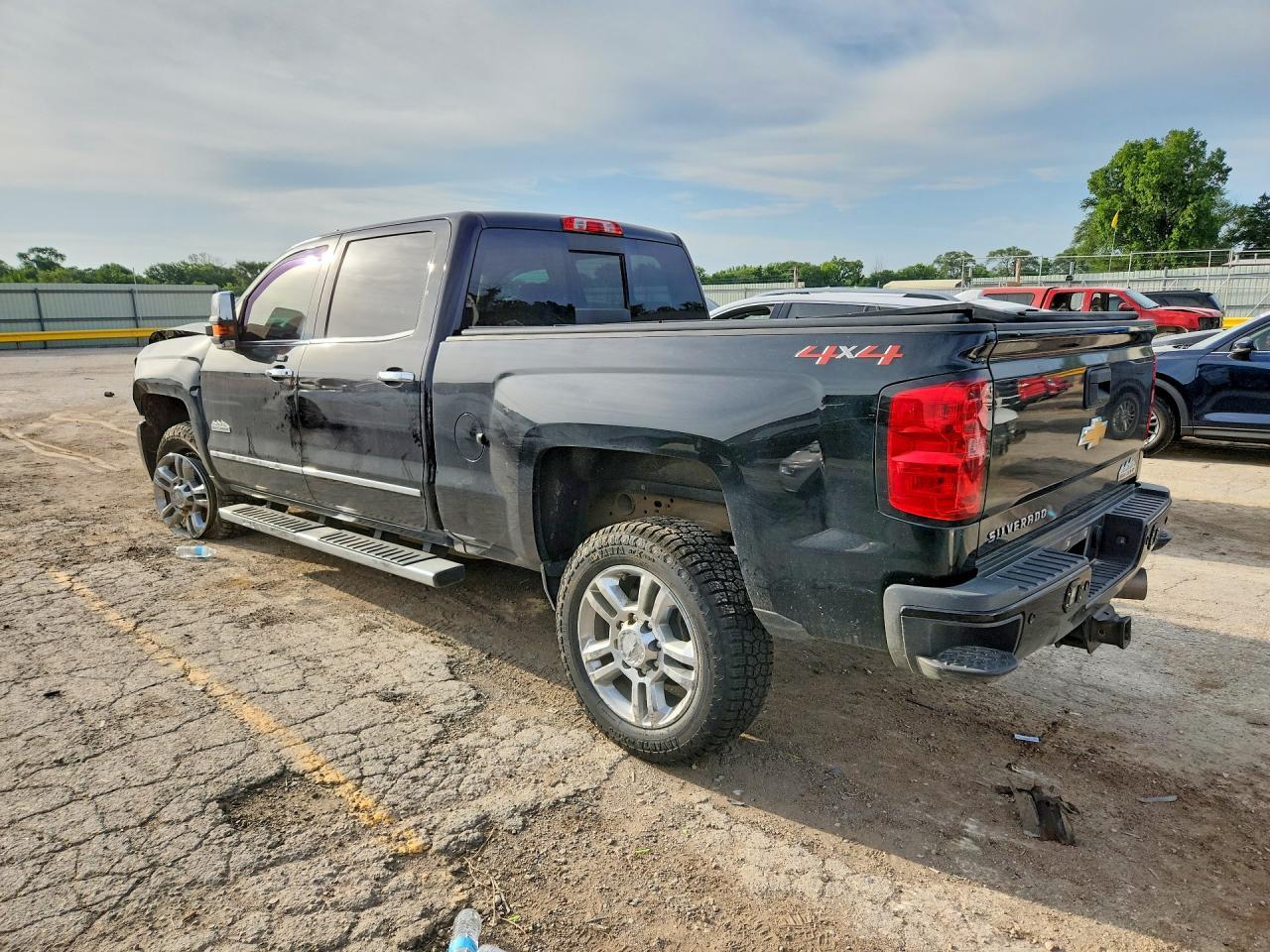 2019 Chevrolet Silverado K2500 High Country - Фото 2