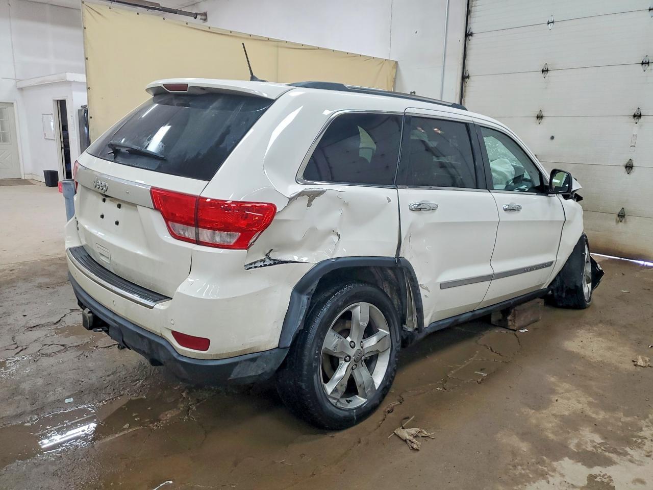 2012 Jeep Grand Cherokee Overland - Фото 3