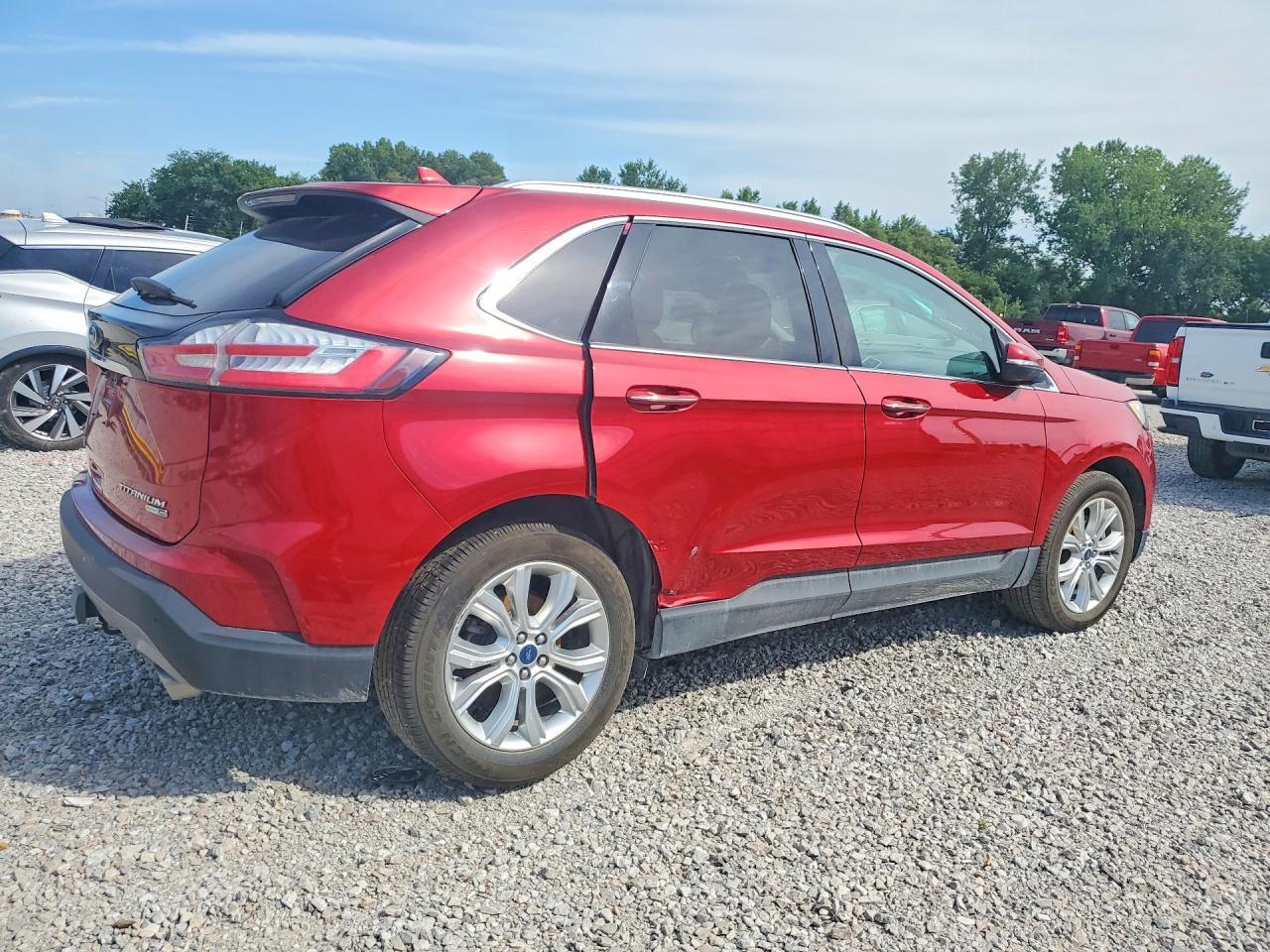 2020 Ford Edge Titanium - Фото 3