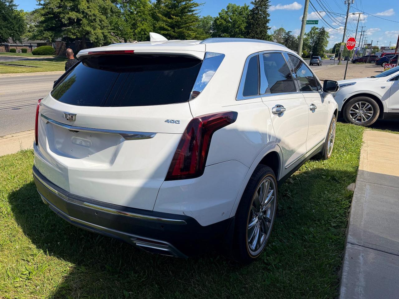 2021 Cadillac Xt5 Platinum Premium Luxury - Image 4