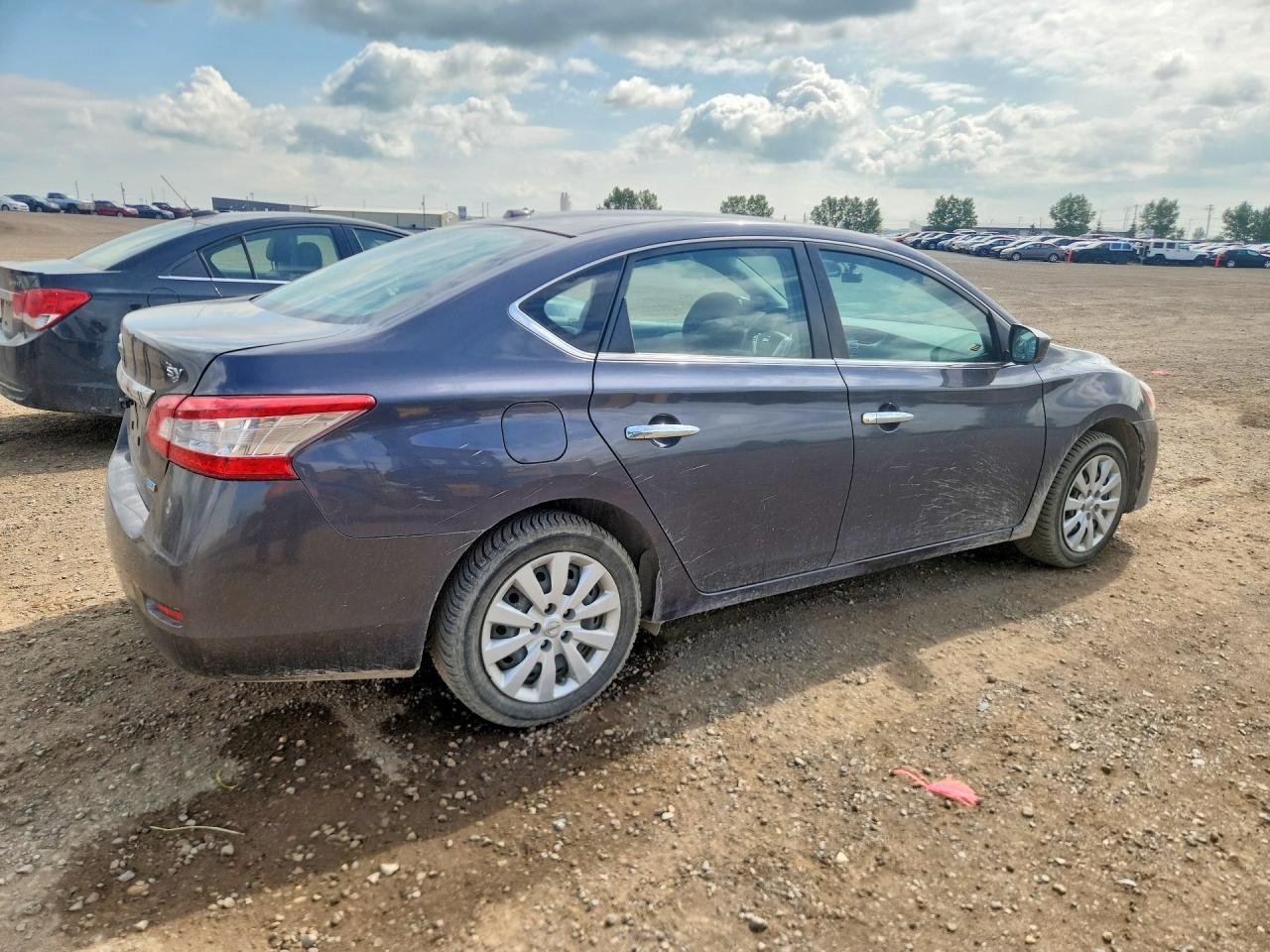 2013 Nissan Sentra - Image 3