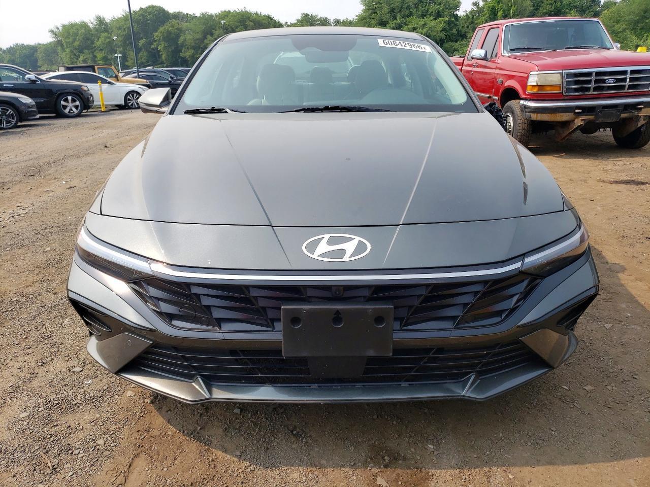 2024 Hyundai Elantra Limited - Фото 5