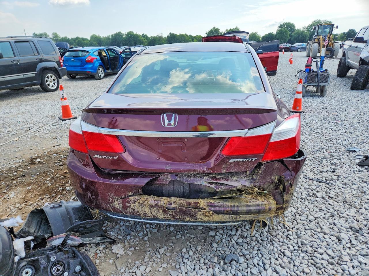 2015 Honda Accord Sport - Image 6